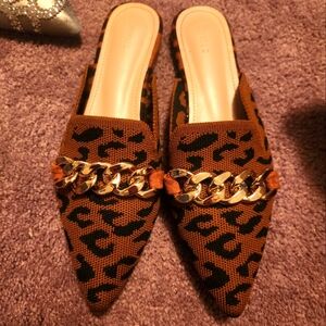 Cuccoo leopard print flat mules